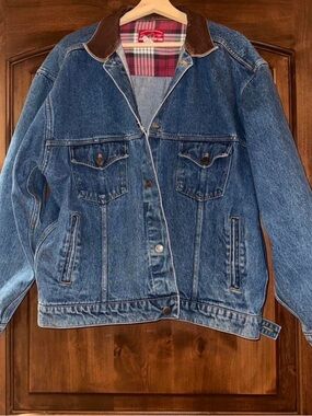 Vintage Marlboro Country Store Denim Jacket – Size XL